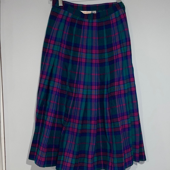 Pendleton Dresses & Skirts - Pendleton Vintage Women's A-Line wool pleated Plaid Skirt in Green/Purple Sz 8
